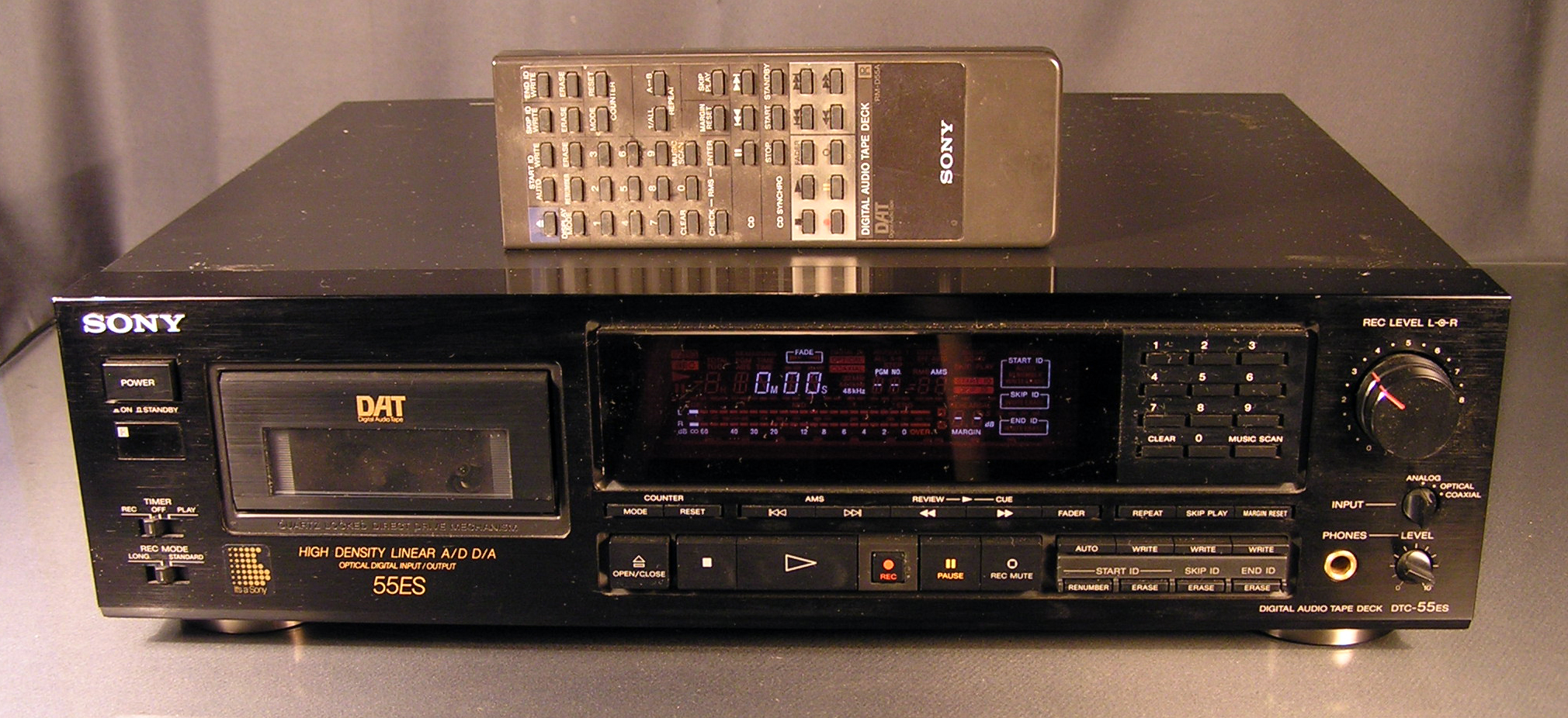 Sony DTC55ES HighEnd DATRecorder Digital Audio Tape Deck RMD55A Fernbedienung