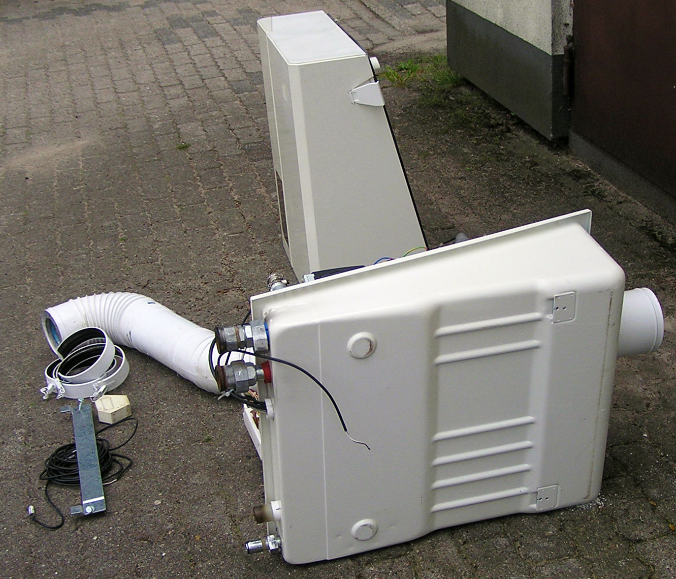 Buderus Logamax Plus GB11224 G20 GasBrennwertgerät Heizung Gastherme + Zubehör eBay